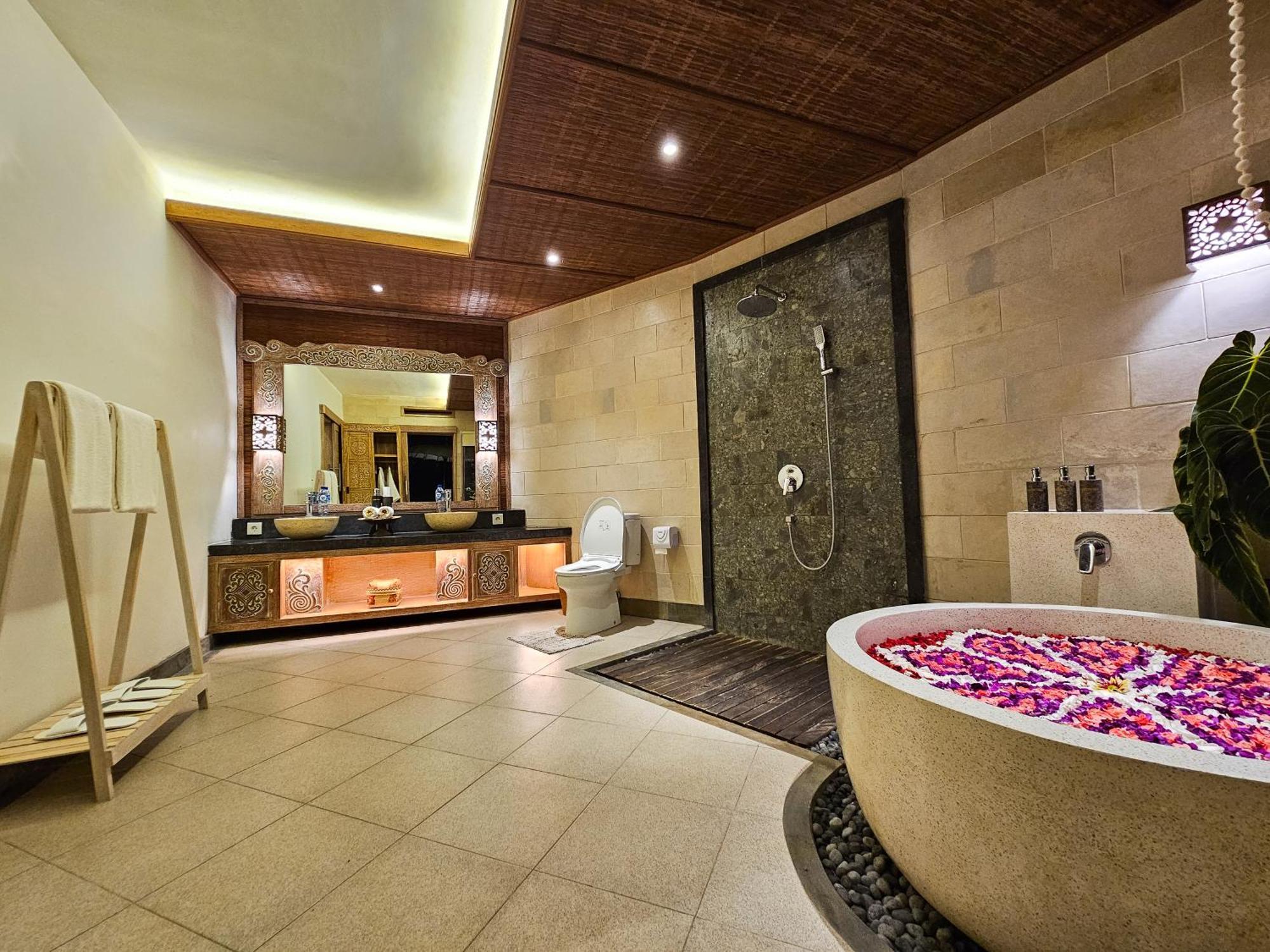 Happy Honeymoon Private Villa Ubud Buitenkant foto